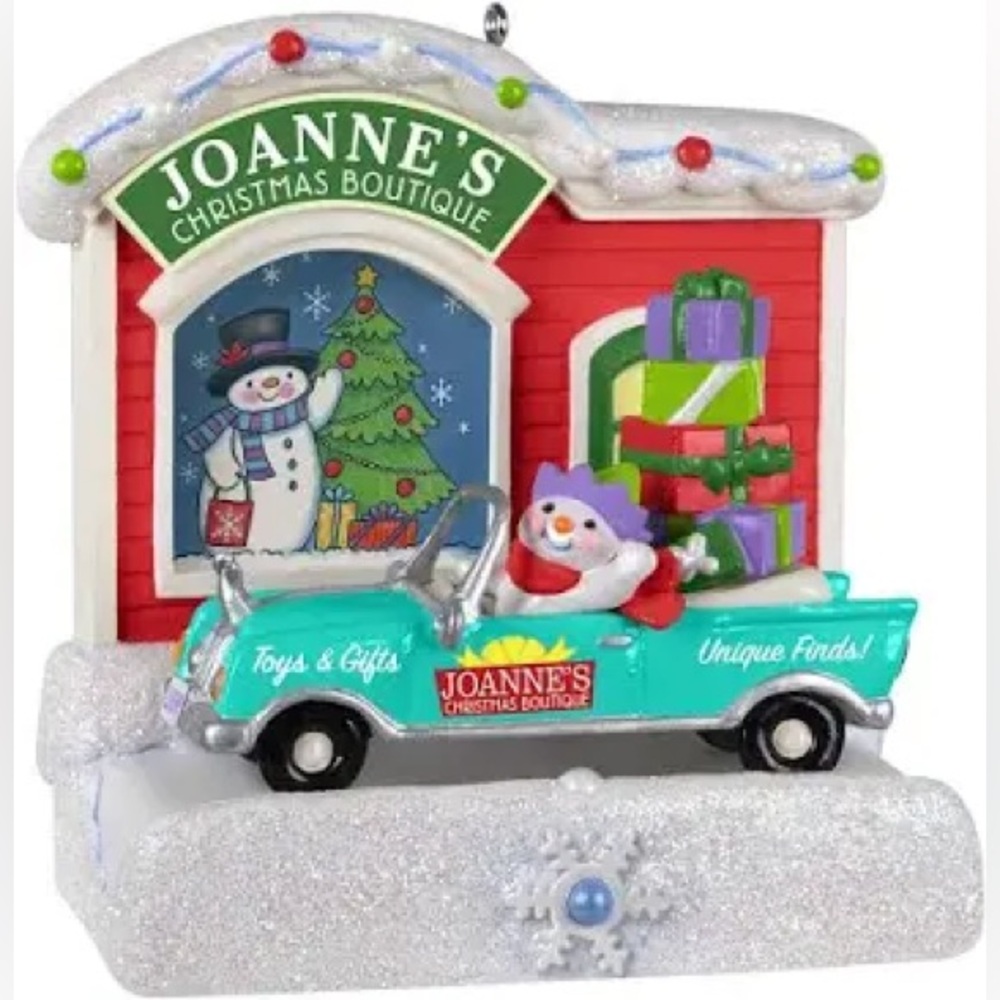 NIB Hallmark Keepsake JOANNES CHRISTMAS BOUTIQUE HAPPY HOLIDAY PARADE COLLECTION